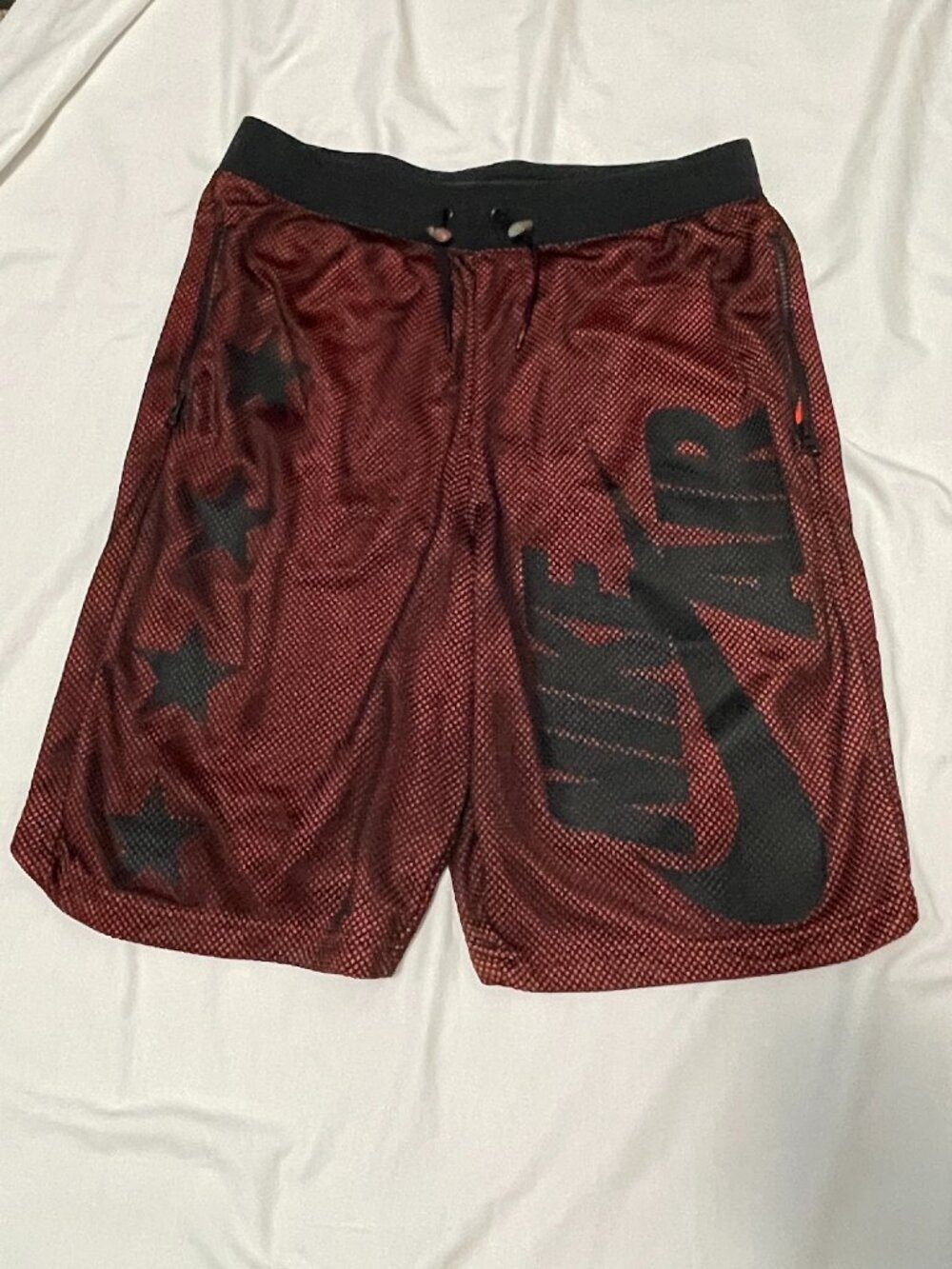 Nike Air Shorts Mens Large Red Black 778060-010 Preowned